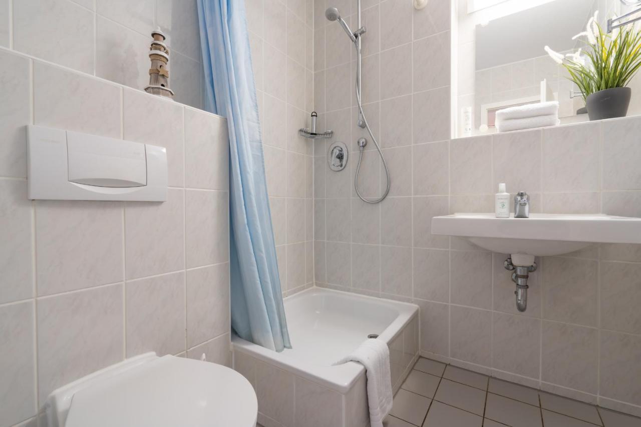 Feriendorf Rugana - Klassik 1-Raum Appartement Mit Terrasse B24 Dranske Ngoại thất bức ảnh